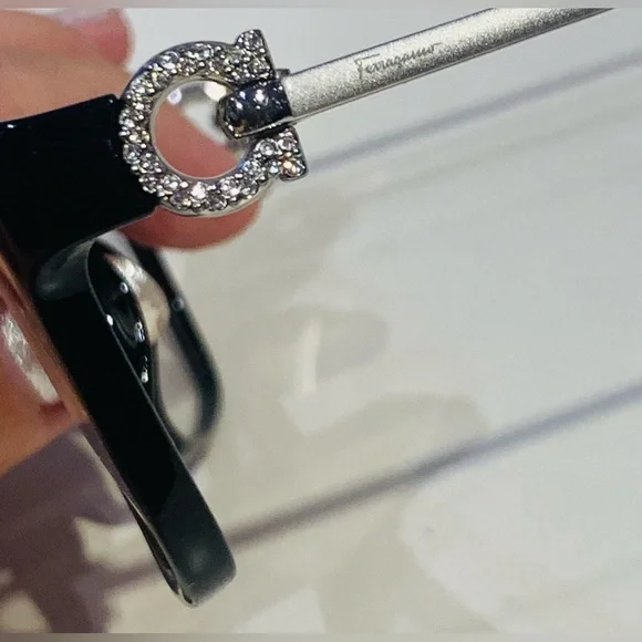 New Women’s Salvatore Ferragamo Eyeglasses - Picture 3 of 9